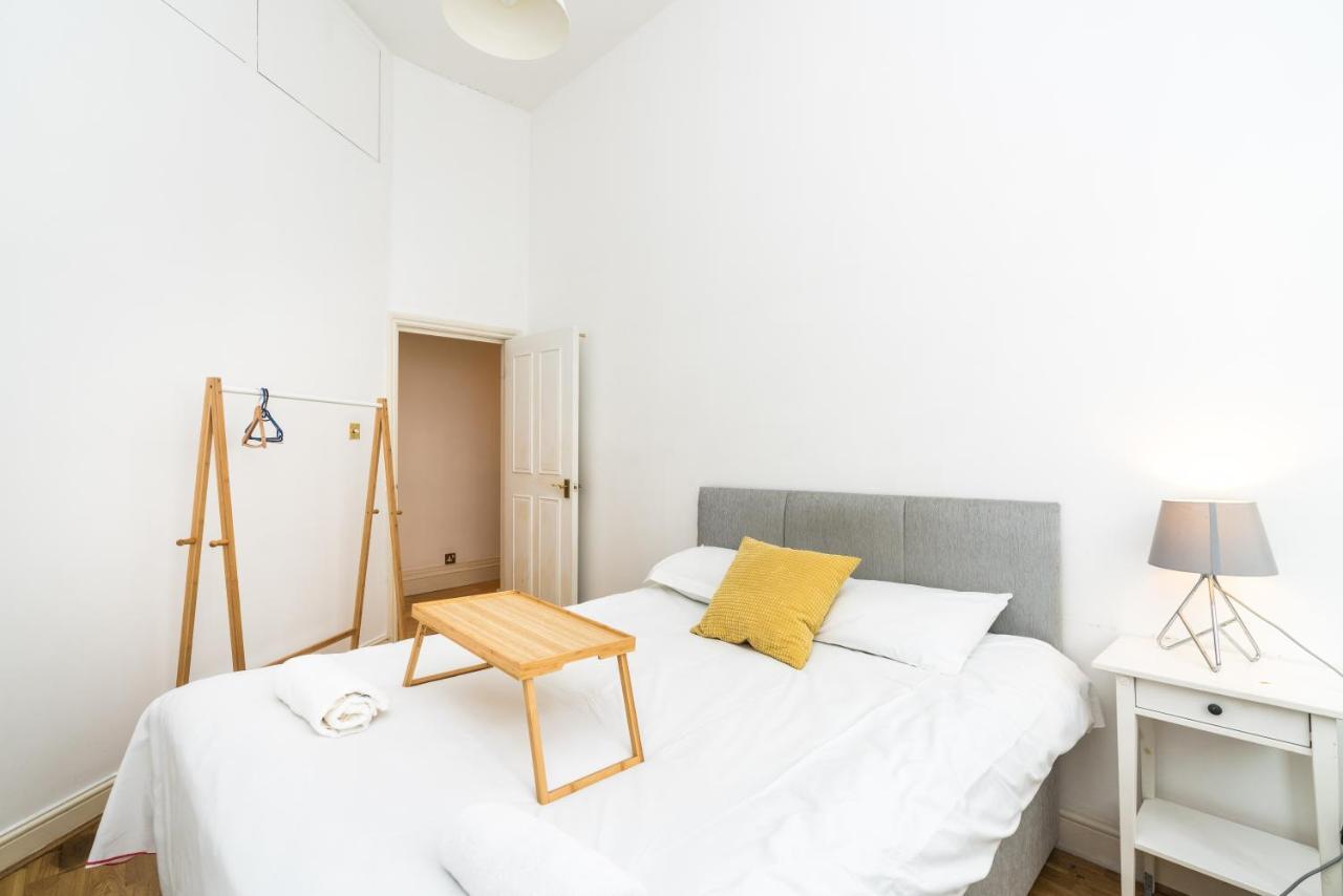 Spacious 2 Bedroom / Gloucester Road / Kensington Лондон Екстериор снимка