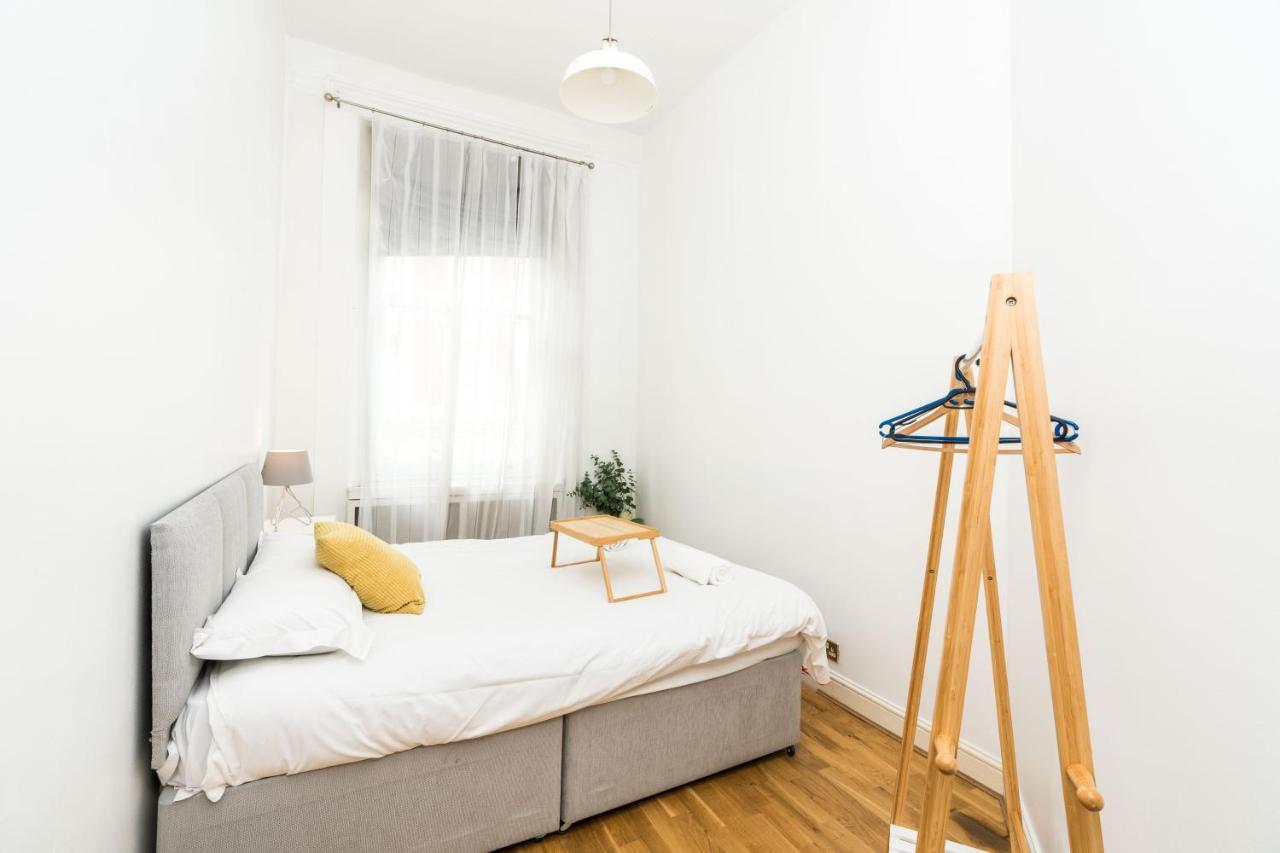 Spacious 2 Bedroom / Gloucester Road / Kensington Лондон Екстериор снимка